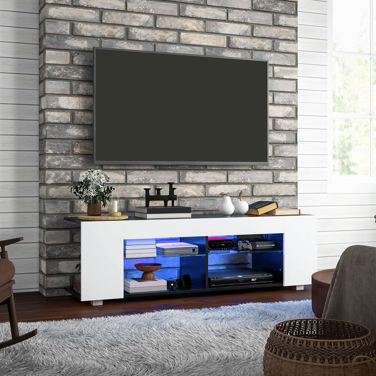 HOMCOM Szafka pod TV Multi-Shelf z regulowanymi światłami LED - biała