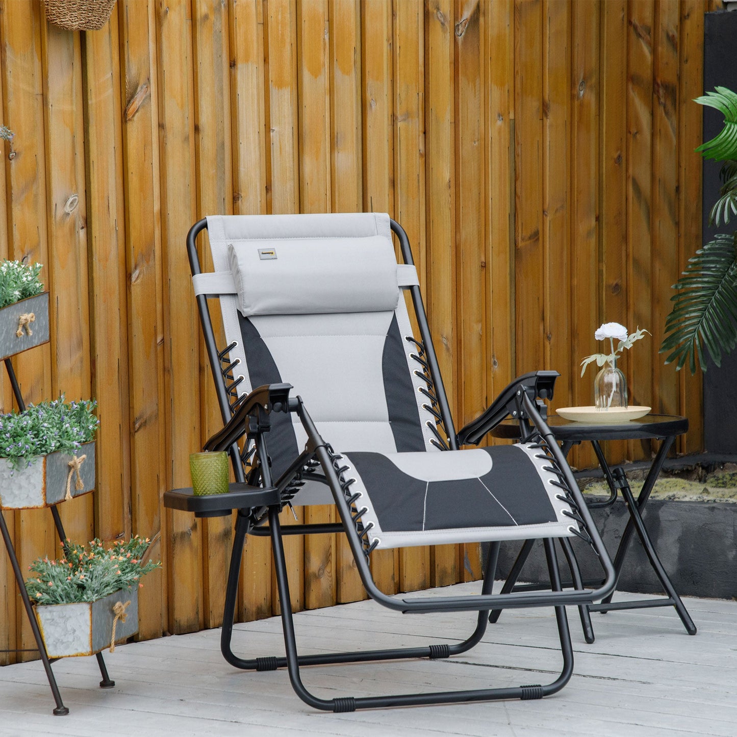 Outsunny Zero Gravity Lounger Chair, składany rozkładany fotel ogrodowy z wyściełanym siedziskiem, uchwytem na kubek, miękką poduszką i zagłówkiem do użytku przy basenie, kempingowy, jasnoszary