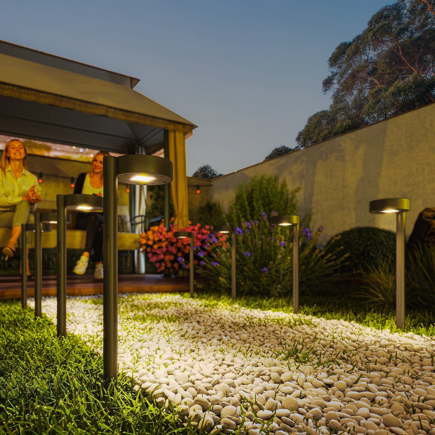 Outsunny Solar Lights Outdoor Garden Stake 8 Pack Pathway Lights, Solar Stake Lights z automatycznym włączaniem/wyłączaniem LED, IP44 Wodoodporne plastikowe oświetlenie ogrodowe na ścieżki, patio i krajobraz
