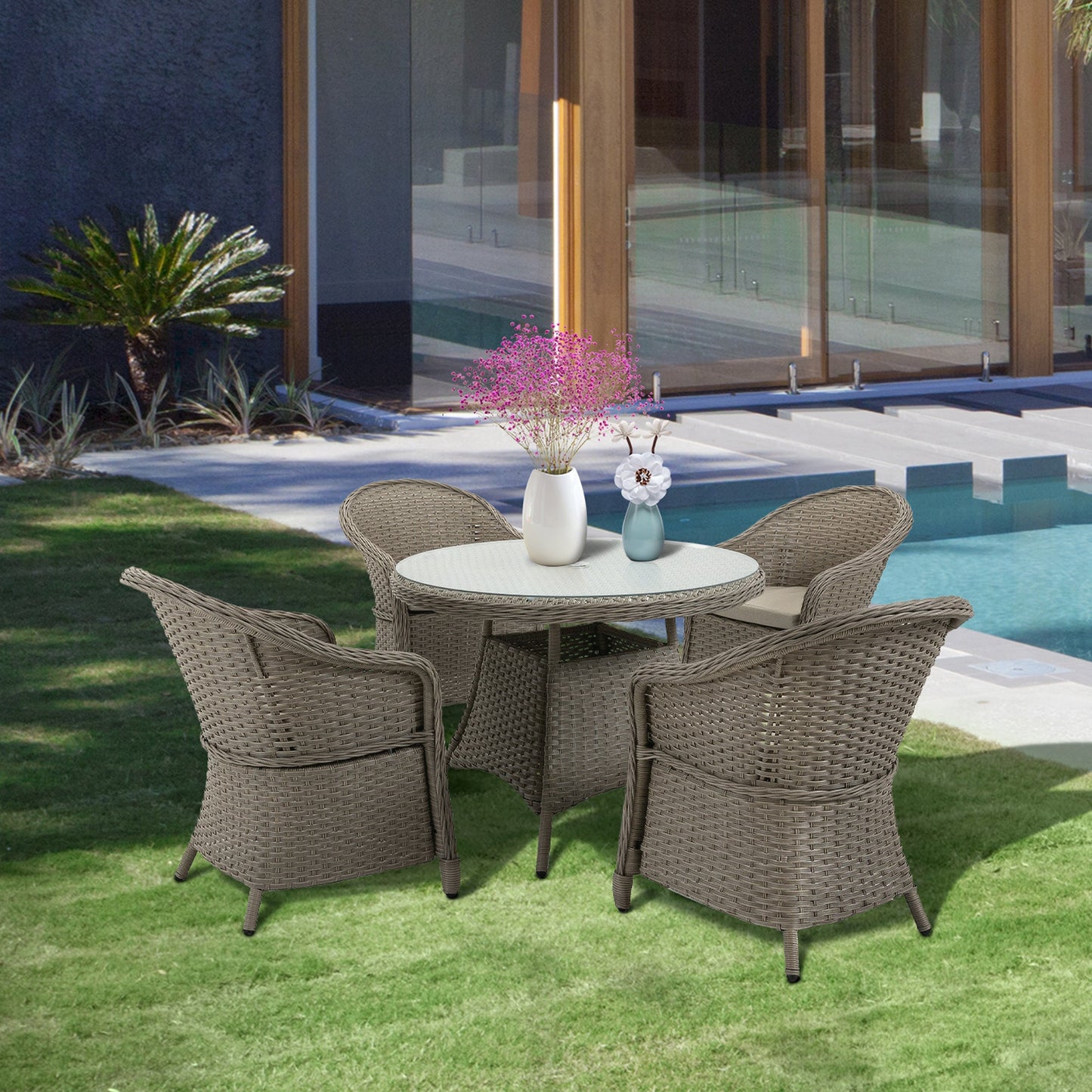 Zestaw mebli ogrodowych Outsunny 4 Seater Rattan z poduszkami, okrągły zestaw jadalny PE Rattan ze szklanym blatem, otworem na parasol, stół ogrodowy i krzesła, mieszany szary