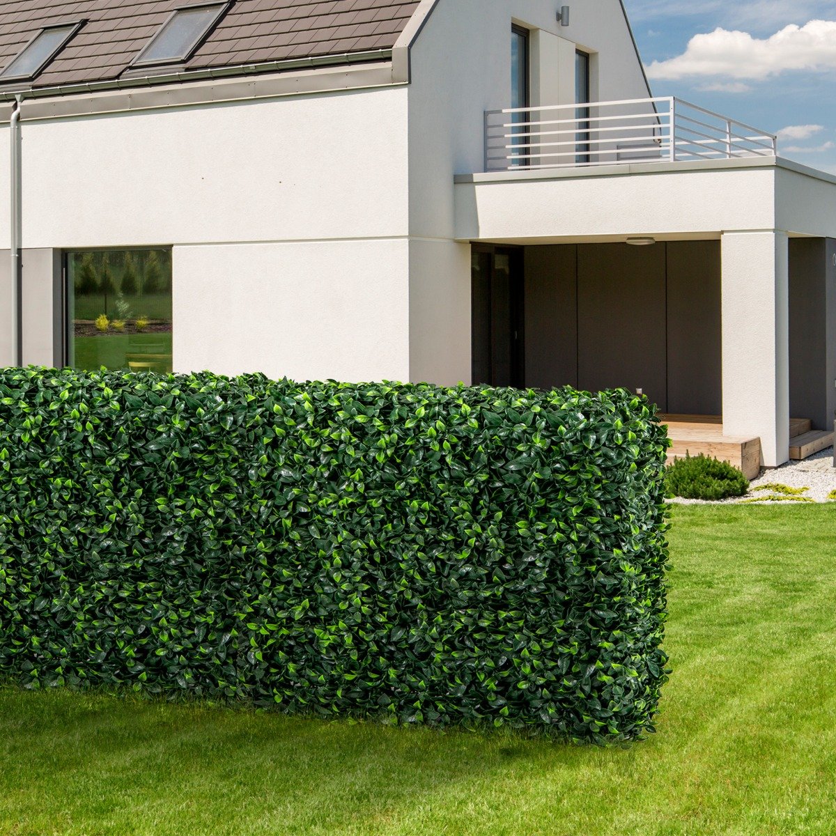 Sztuczna ściana roślinna z realistycznymi liśćmi gardenii i aluminiowymi rurkami