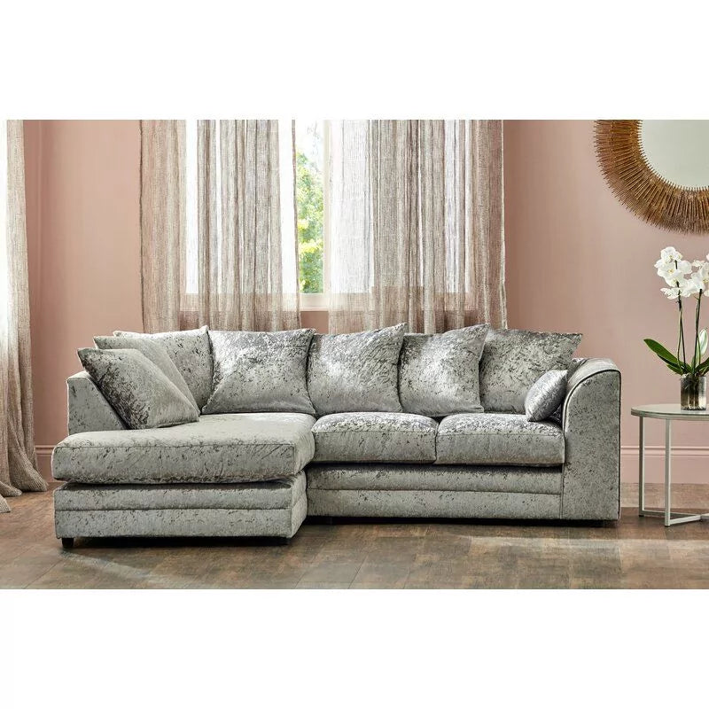 Narożna sofa Willa Arlo Crushed Velvet – srebrna, norka, czarna