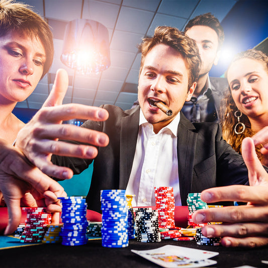 Poker Chips Set in Aluminium Case Texas Hold’em Poker Set-Silver