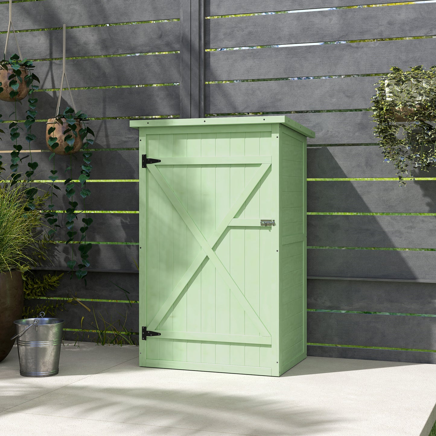Outsunny Drewniany mały domek, ogrodowy domek do przechowywania z półkami i ryglem, 75L x 56W x 115H cm, zielony