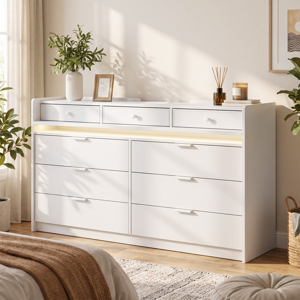 HOMCOM Chest of Drawers for Bedroom with LED Light & Charging Station, 9 Drawers Storage Unit/TV Stand, White
