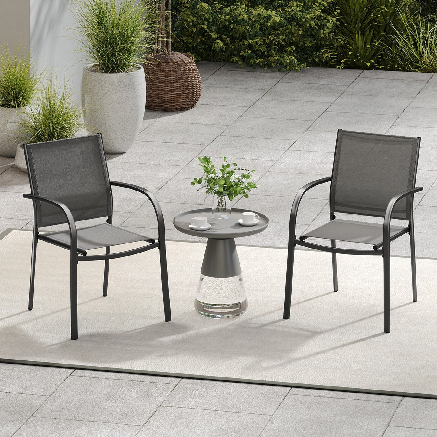 2 Pieces Outdoor Dining Chairs with Armrests and Breathable Fabric-Grey