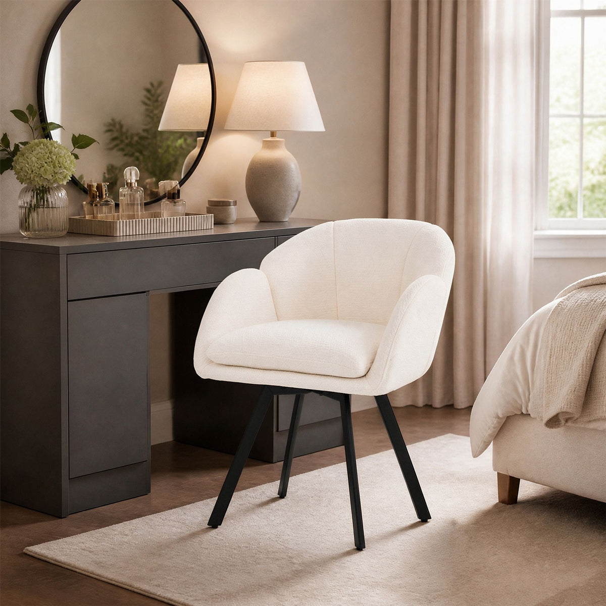 360° Swivel Accent Chair Upholstered Chenille Armchair with Metal Base-Beige