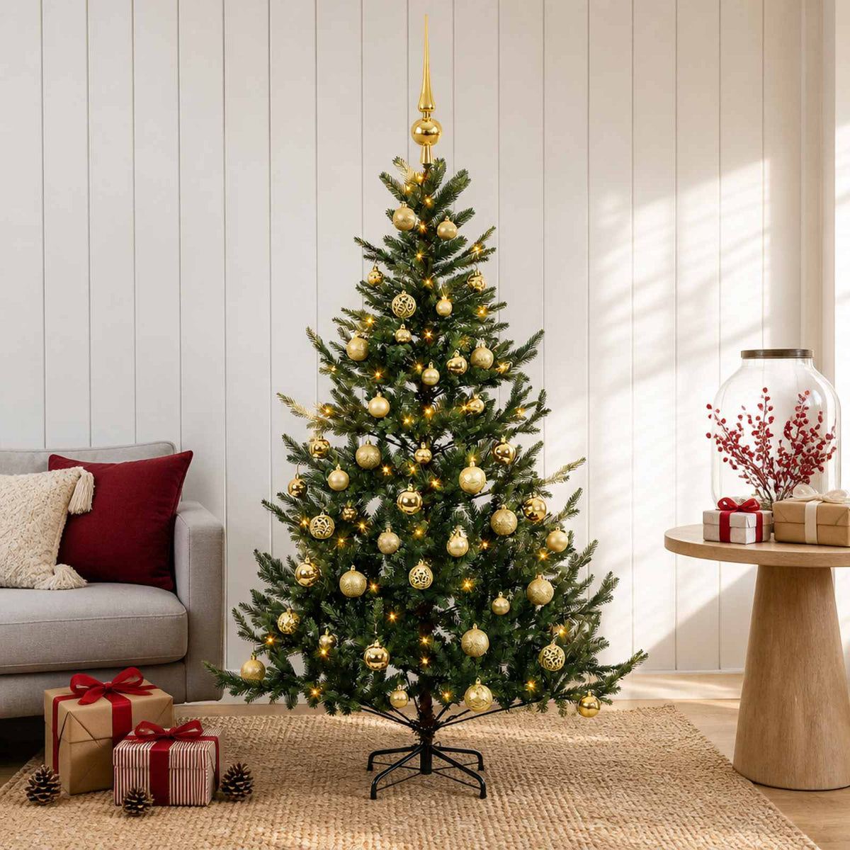 Artificial Christmas Tree with Bauble 150 LEDs Green 120 cm with LEDs & gold balls