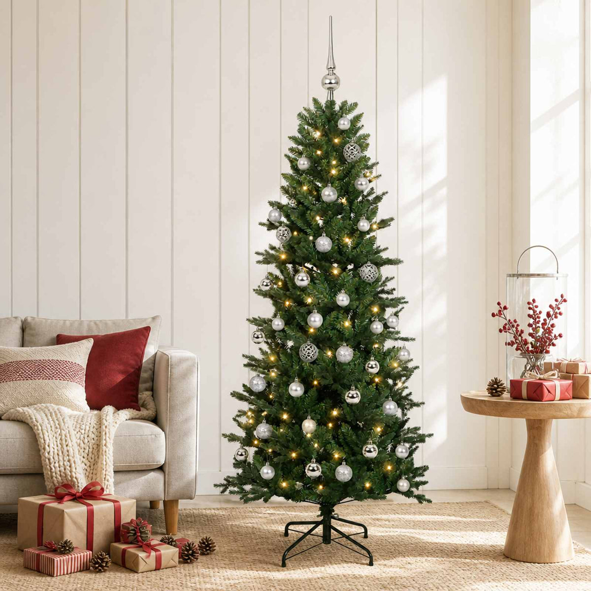 Artificial Christmas Tree with Bauble 150 LEDs Green Height 120 cm with LEDs & silver balls