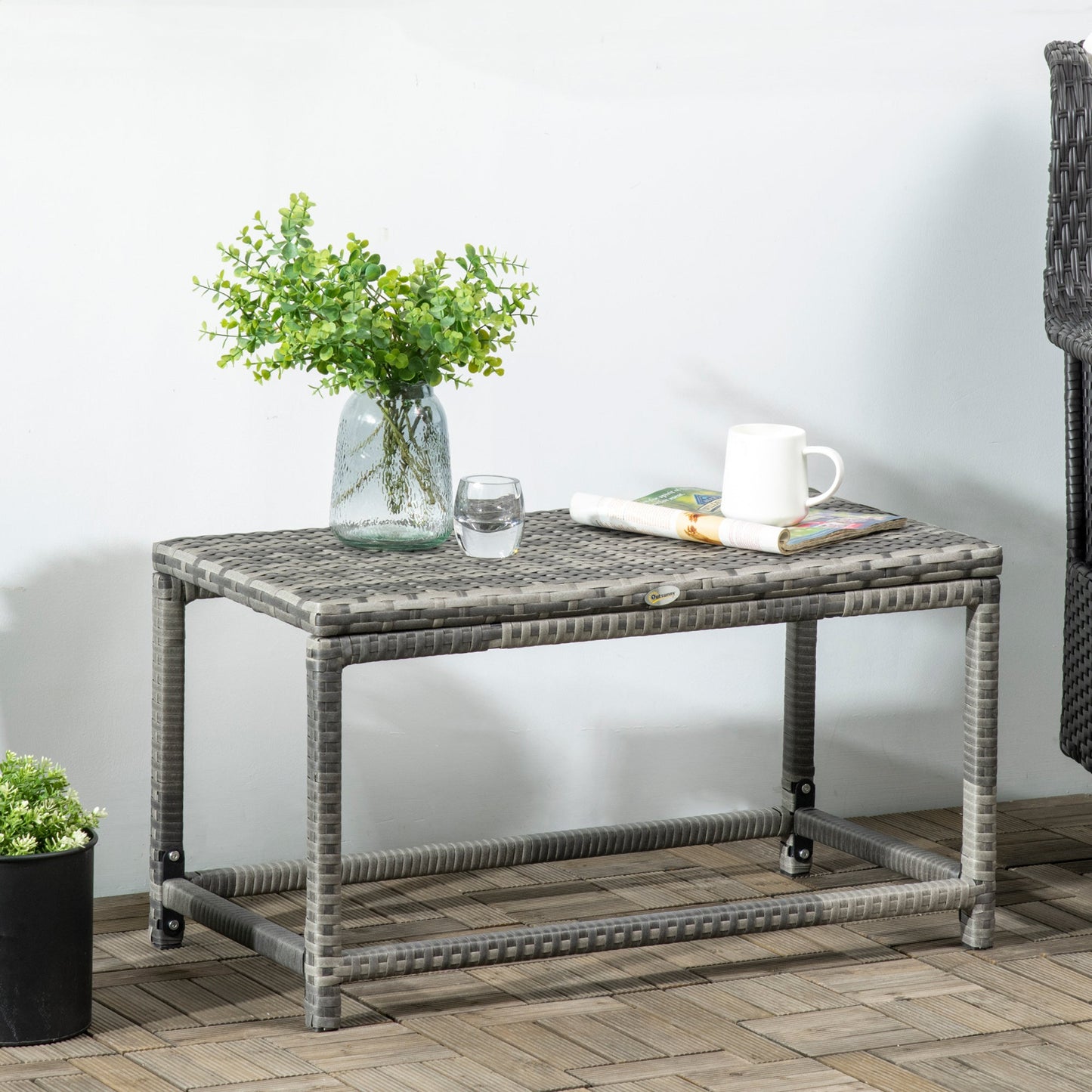 Outsunny Outdoor Coffee Table, Garden PE Rattan Side Table with Plastic Board Under the Full Woven Table Top and X-Shape Support for Patio Mixed Grey