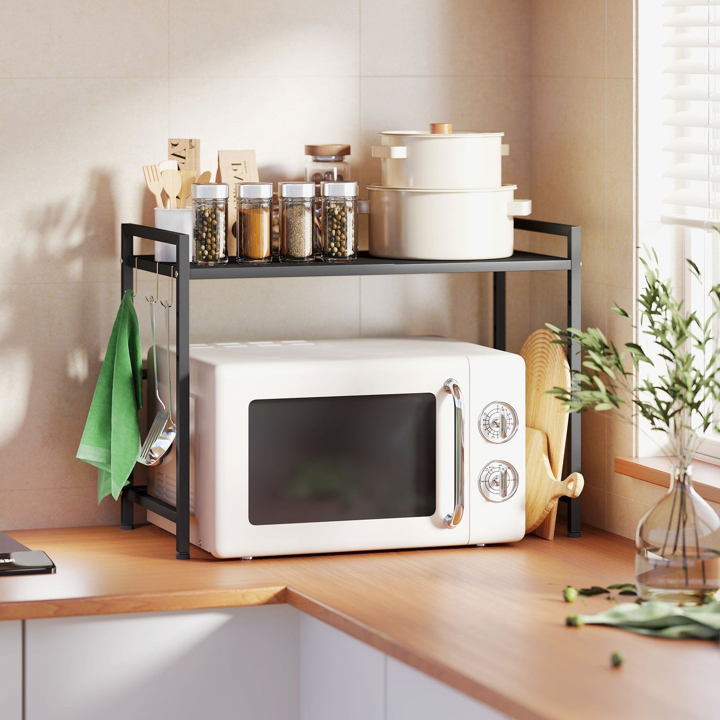 HOMCOM Expandable Microwave Oven Rack with 3 Hooks - Black