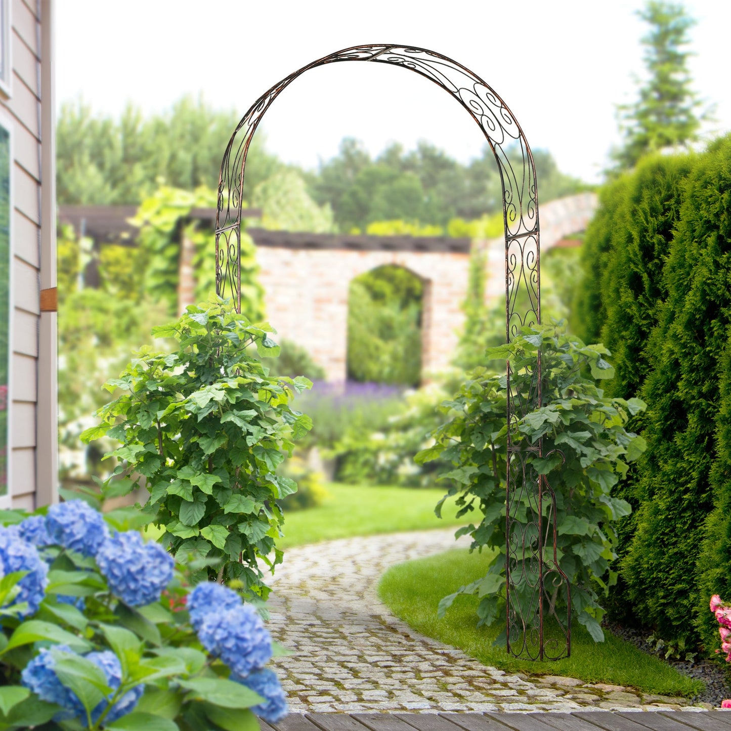 Outsunny Metal Garden Arch Trellis, Decorative Arbour Archway for Walkway Path Ceremony Wedding Party, 120 x 30 x 226cm