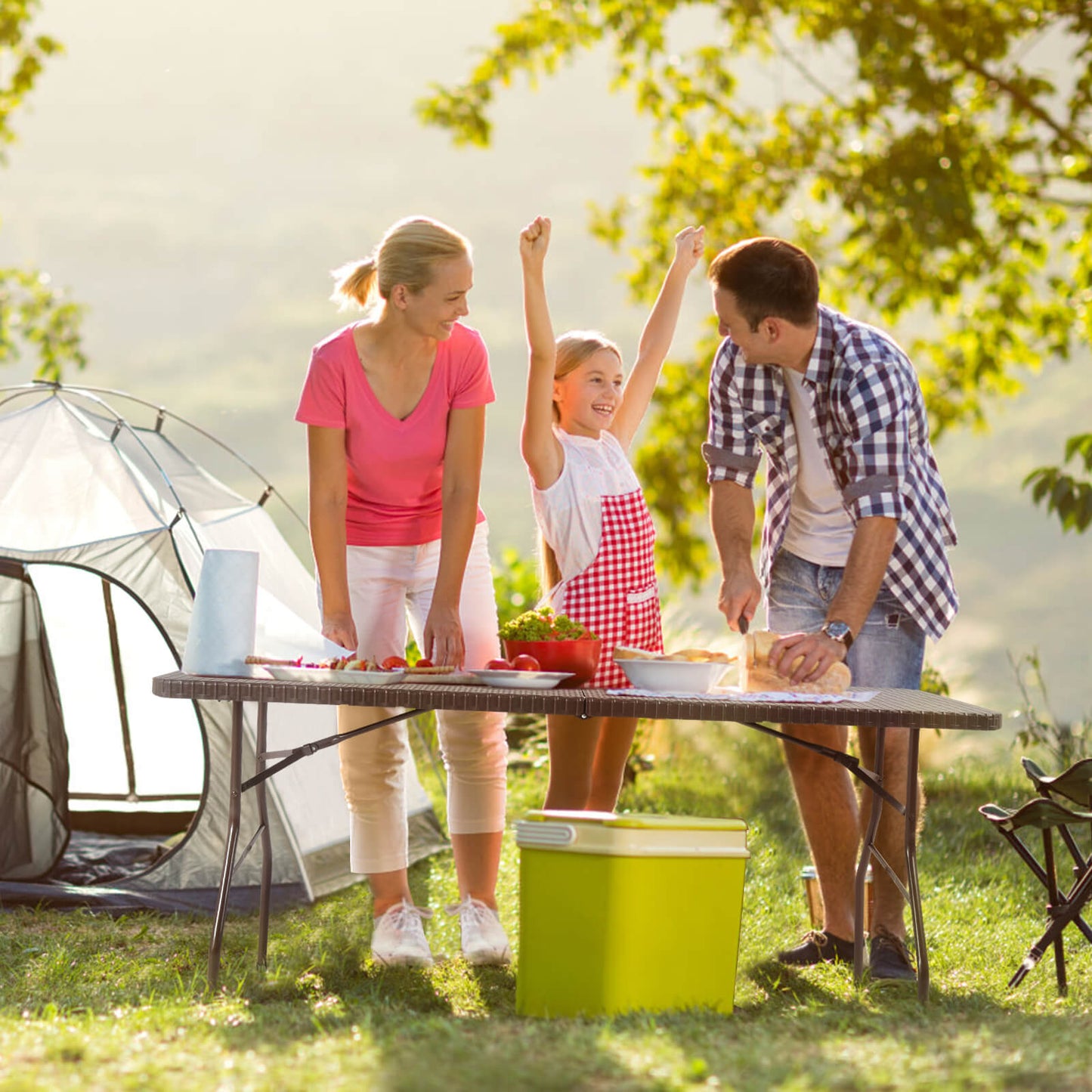 Folding Table Portable Plastic Table with Rattan Design and Umbrella Hole