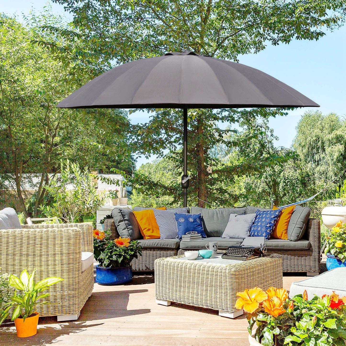 Outsunny 2.5m Shanghai Garden Parasol Umbrella with Crank & Tilt, Adjustable Outdoor Sun Shade, Grey