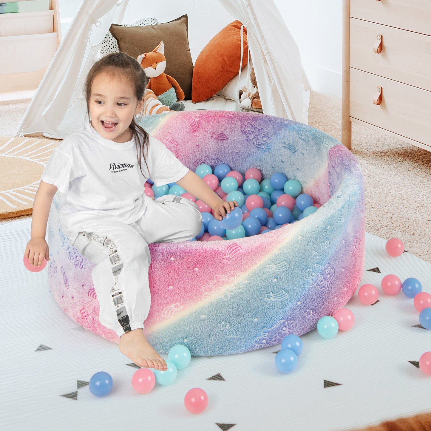 Glow in the Dark Round Ball Pool with 200 Colorful Ocean Balls-Macaron