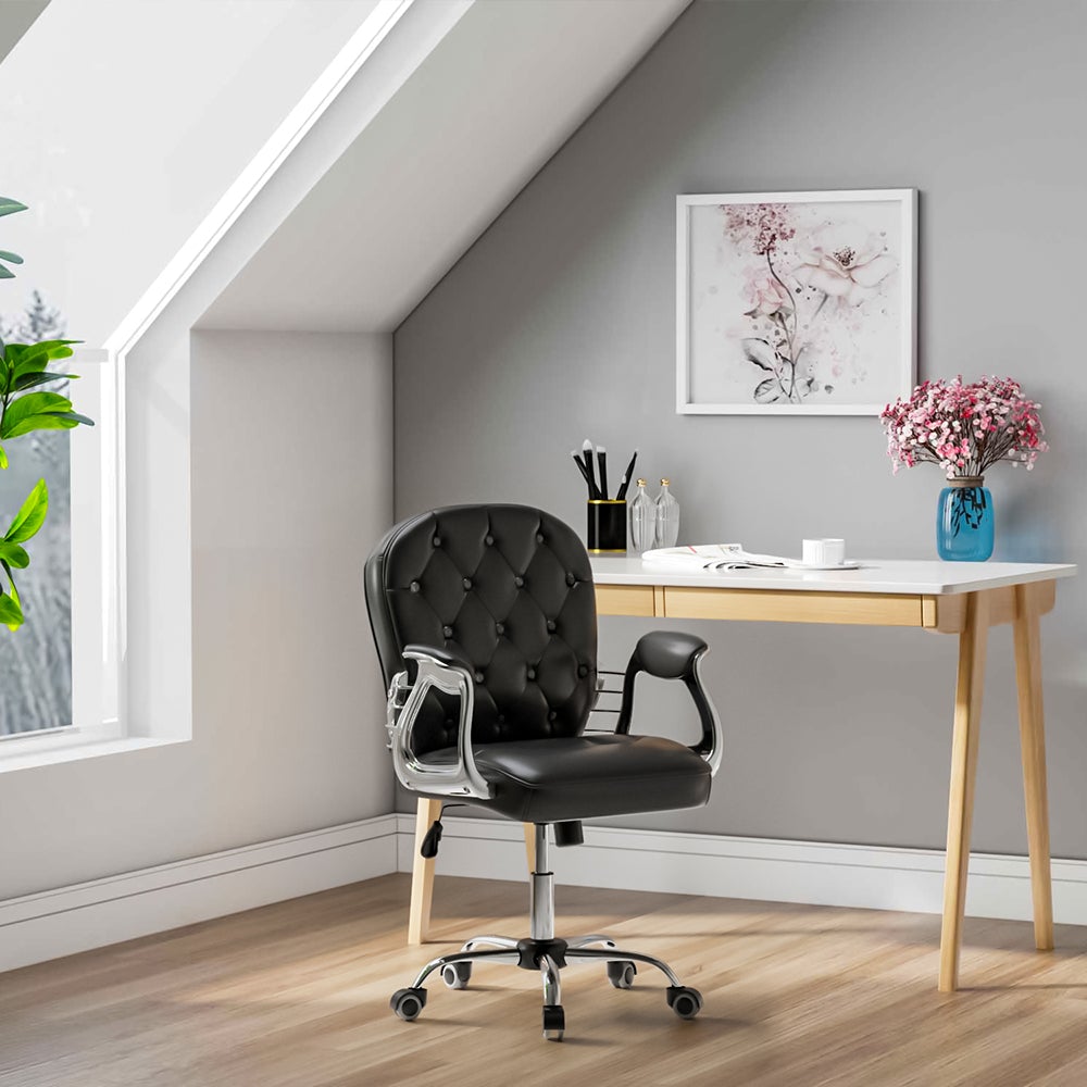 White Faux Leather Office Chair Chesterfield Chair with 360° Rotary Wheels