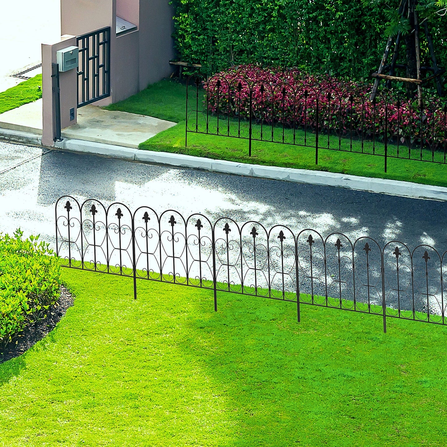 Outsunny Decorative Garden Fencing, 5PCs Outdoor Picket Fence Panels, Rustproof Metal Wire Landscape Flower Bed Border Edging Animal Barrier, Black