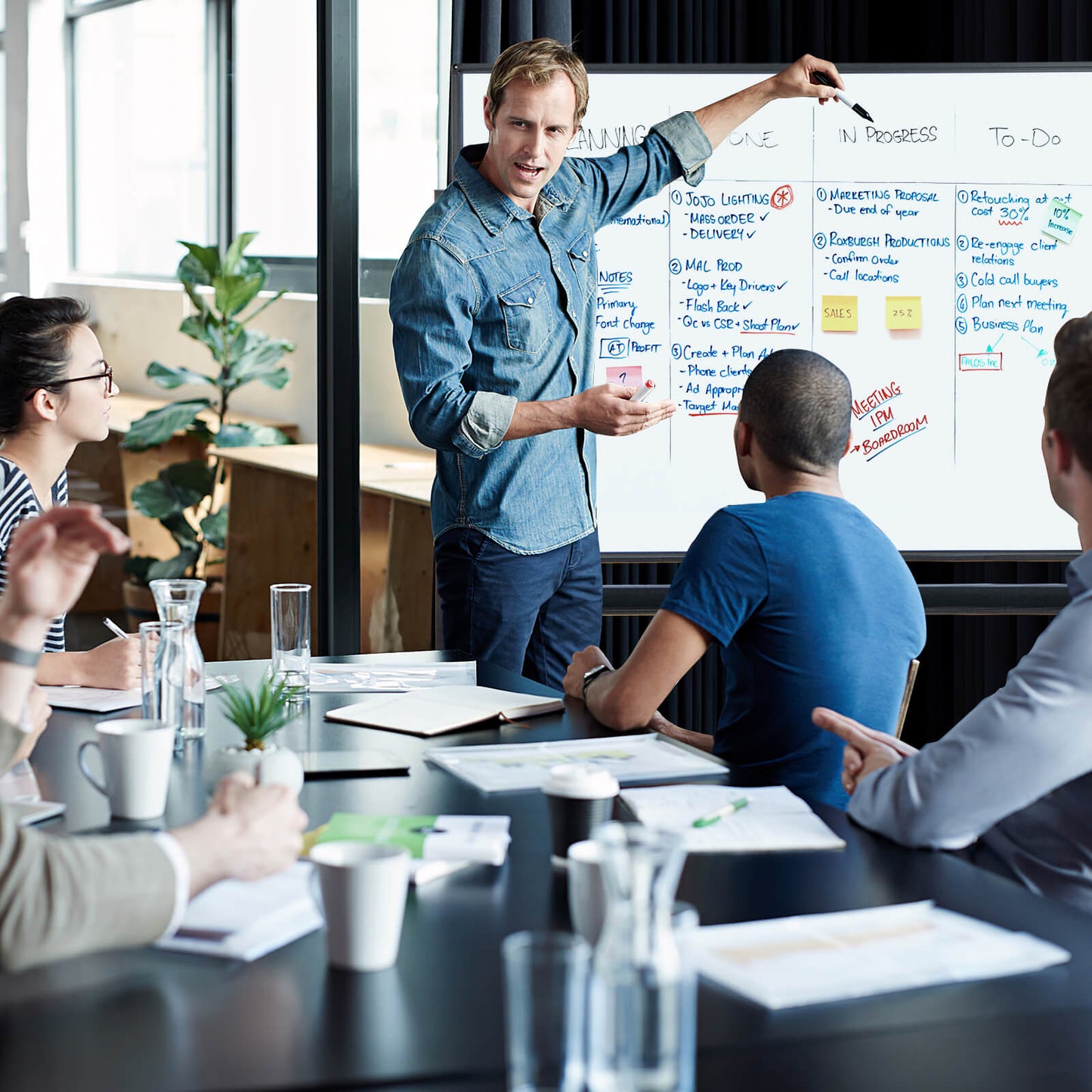 Mobile Whiteboard Reversible with Grid Pattern Board and Board Eraser-Black