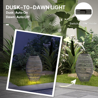 Lampa solarna Outsunny Rattan, ogrodowa lampa solarna z automatycznym włączaniem/wyłączaniem, wodoodporna IP44, dekoracyjna lampa zewnętrzna z rattanu na werandę i ścieżkę, szara