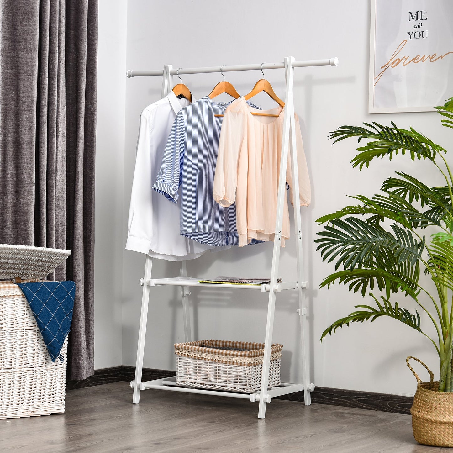 HOMCOM Minimalistyczny składany regulowany wieszak na ubrania z 2 półkami 107,5L x 45W x 150H cm Meble do przedpokoju i przedpokoju - biały
