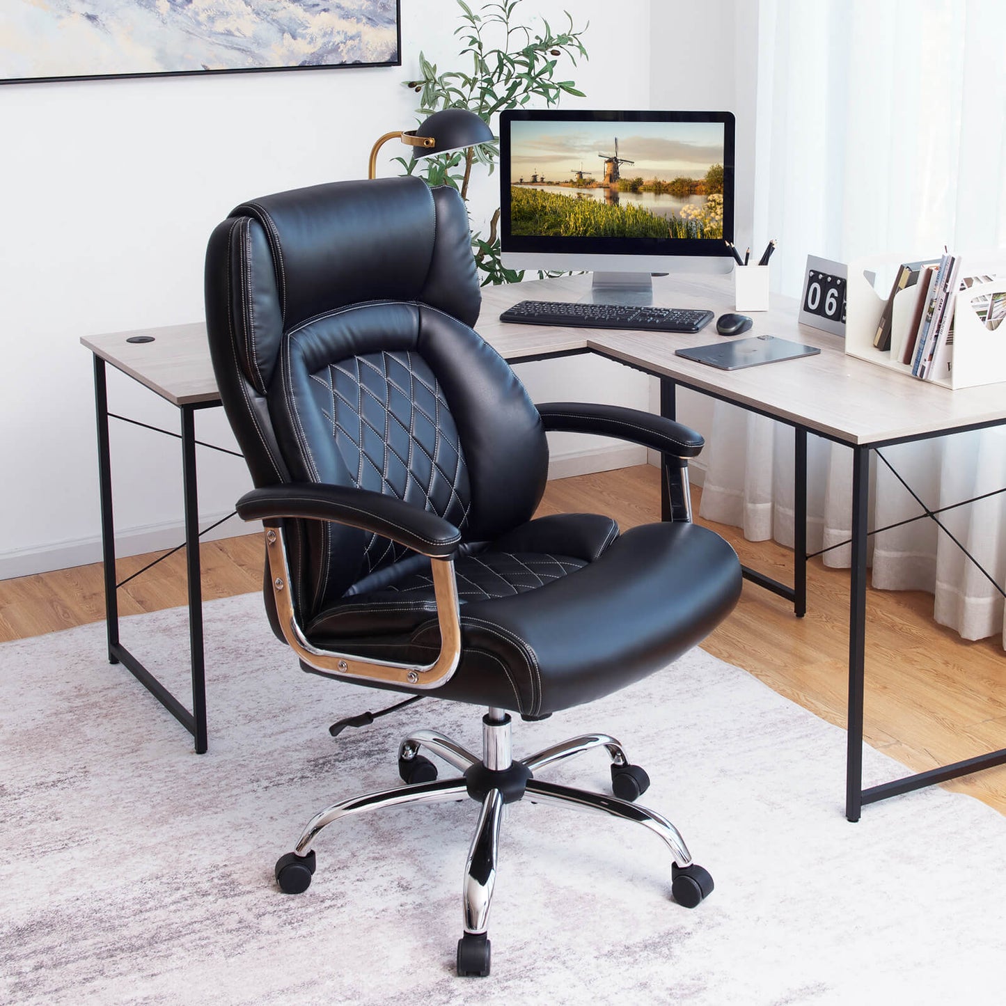 Leather Office Chair with Rocking Mode and Armrests-Black