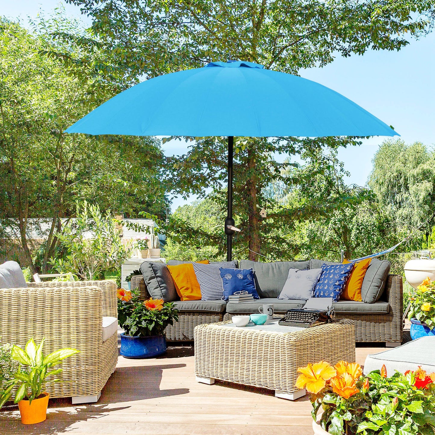 Outsunny 2.5m Shanghai Garden Parasol Umbrella with Crank & Tilt, Adjustable Outdoor Sun Shade, Blue