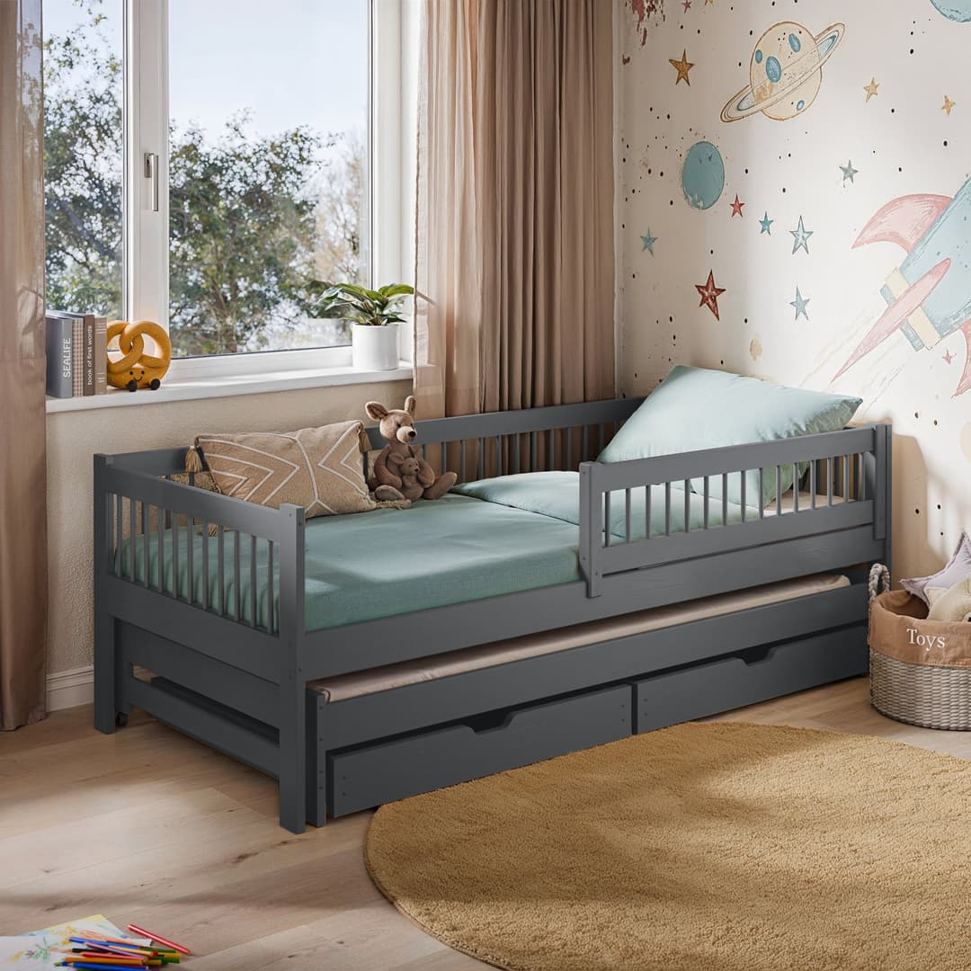 Wooden Bed Softi With Trundle