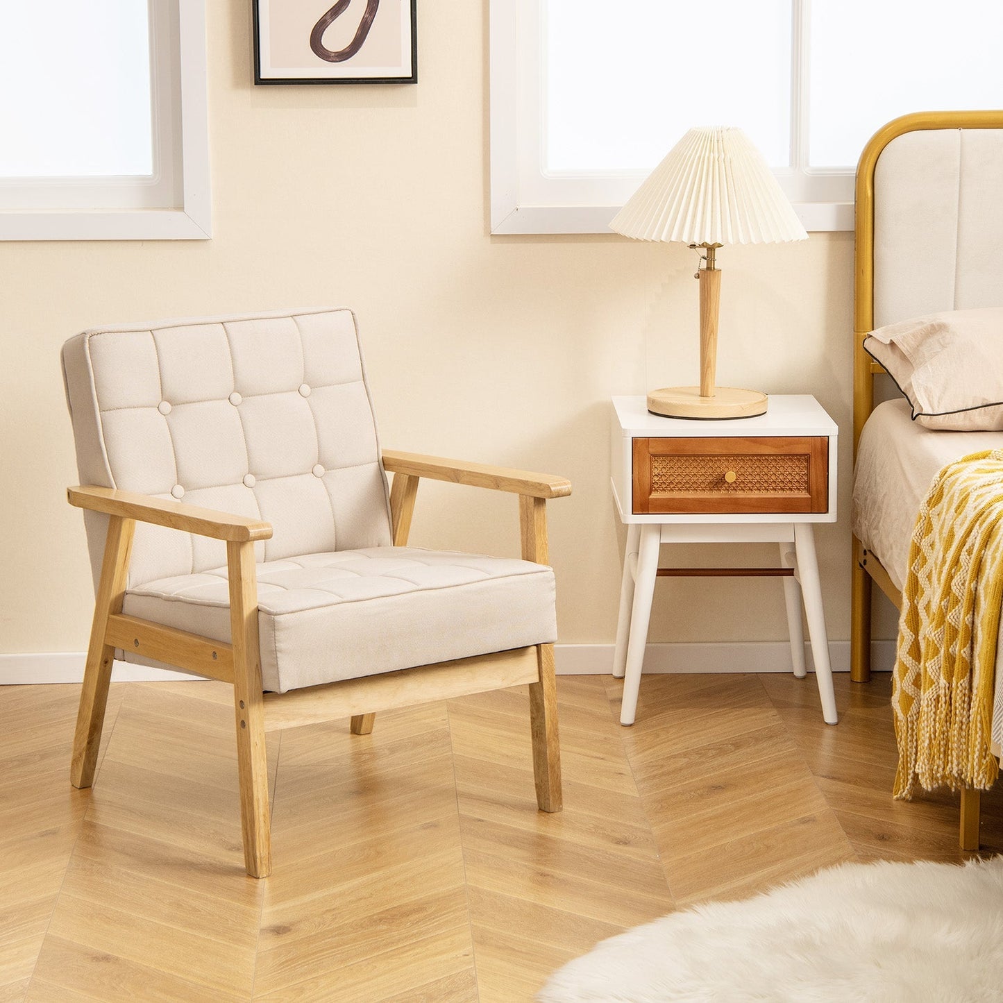 Modern Accent Chair with Rubber Wood Armrests -Beige