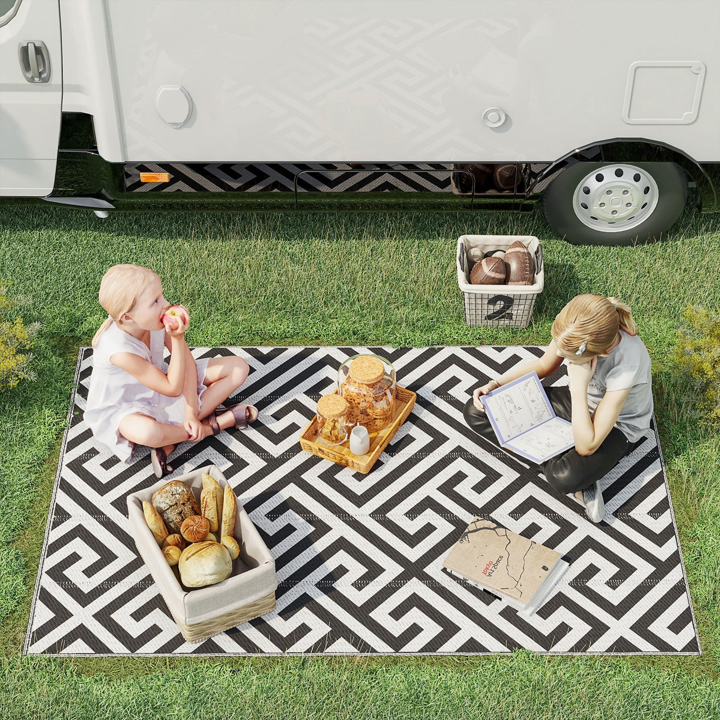 Outsunny Outdoor Rug Reversible Mat Plastic Straw Rug Portable RV Camping Mat for Garden Deck Picnic Indoor, 121 x 182 cm (4 x 6 ft), Black & White