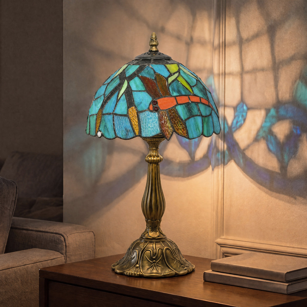 HOMCOM Tiffany Stained Glass Table Lamp, Handmade Antique Bedside Lamp for Bedroom, Living Room, Nightstand, Green