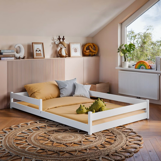 Hampshire Wooden Bed Zofia [EU Small Double]