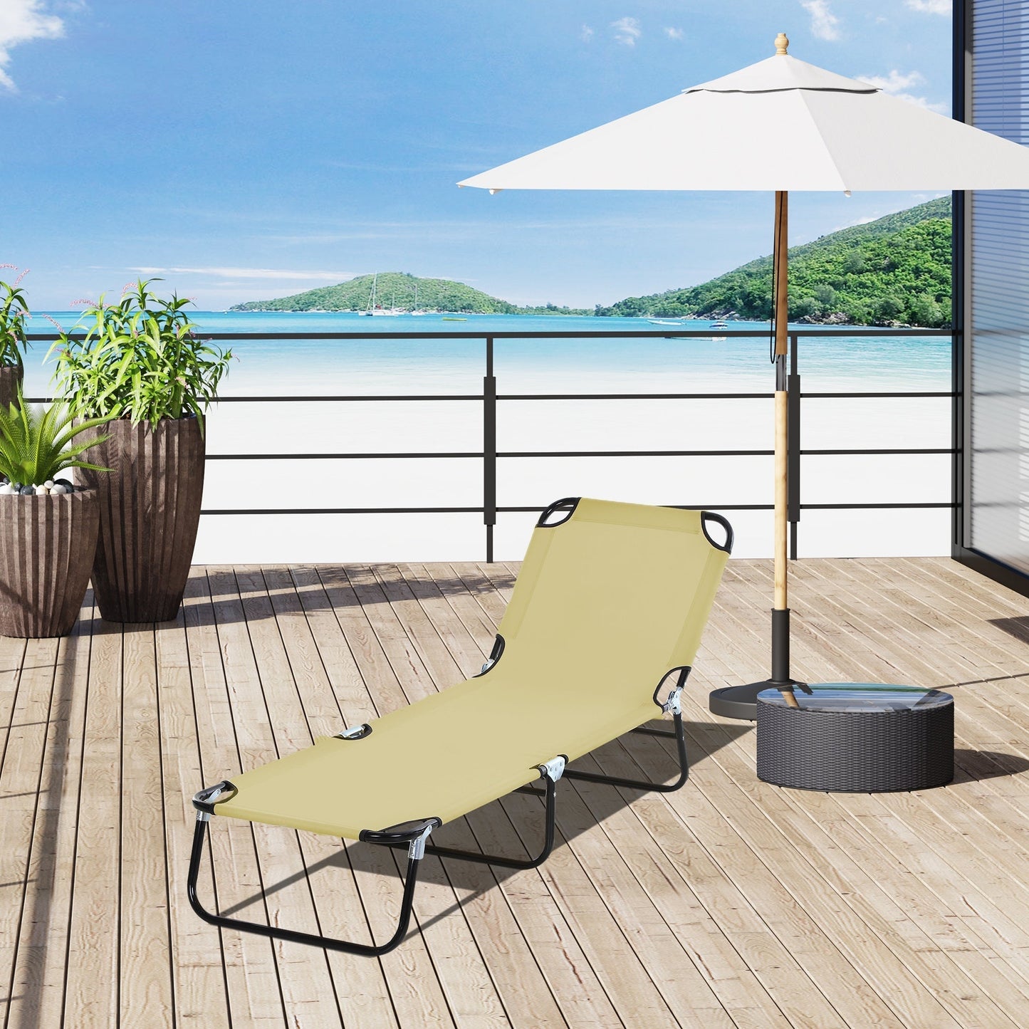 Outsunny Foldable Sun Lounger with 5-Position Adjustable Backrest, Outdoor Portable Recliner Chaise Lounge Chair with Breathable Mesh Fabric, Beige