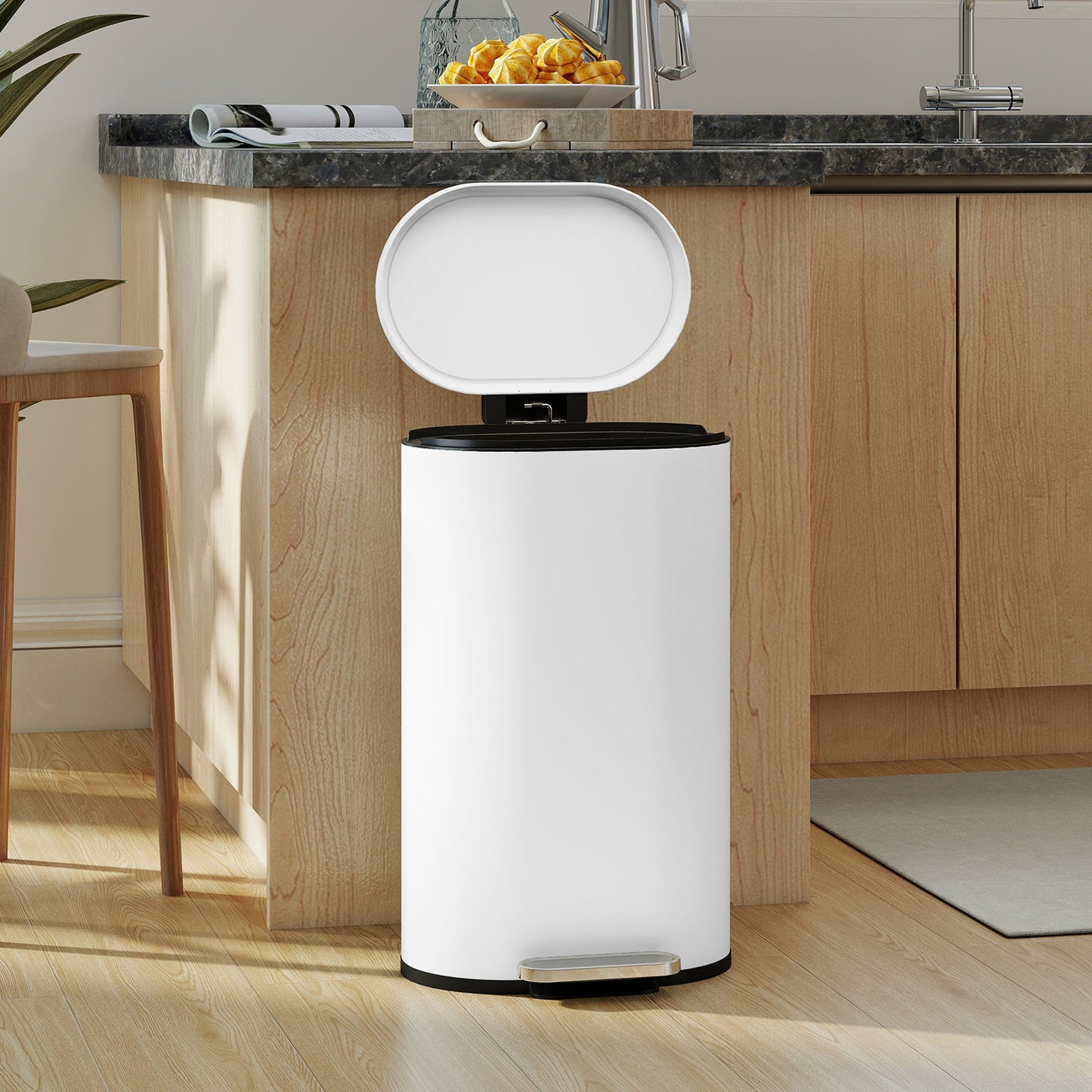 HOMCOM 30 L Modern Curved Kitchen Bin - White
