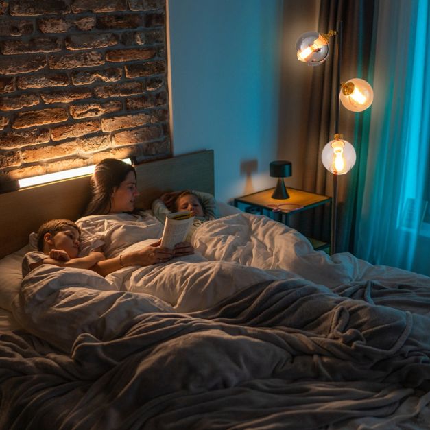 Modern Freestanding Lamp with 3 Glass Globe Lampshades