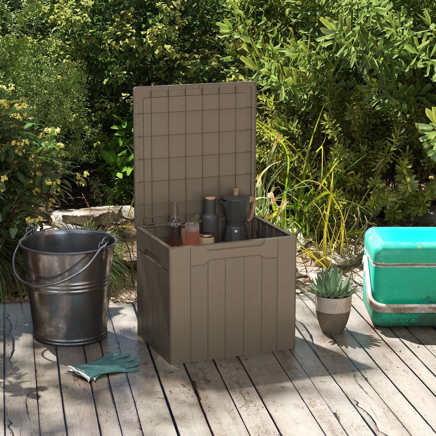 HOMCOM 107 L Plastic Storage Chest with Lid - Dark Brown