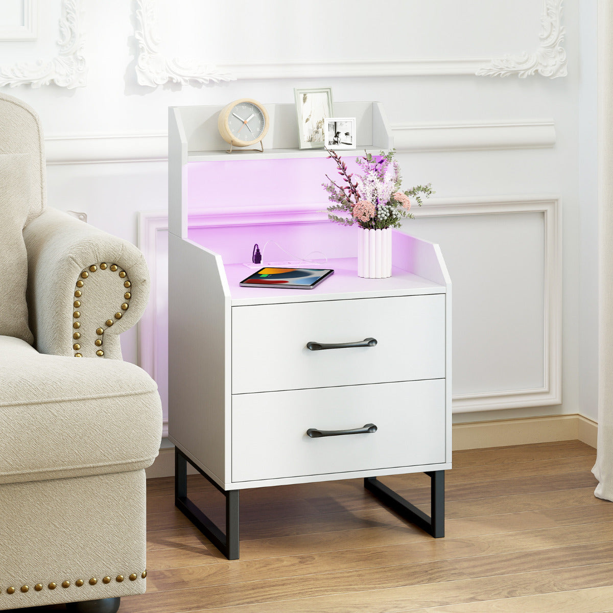 Nightstand Modern Bedside Table Set of 2 with Built-in Charging Station-White