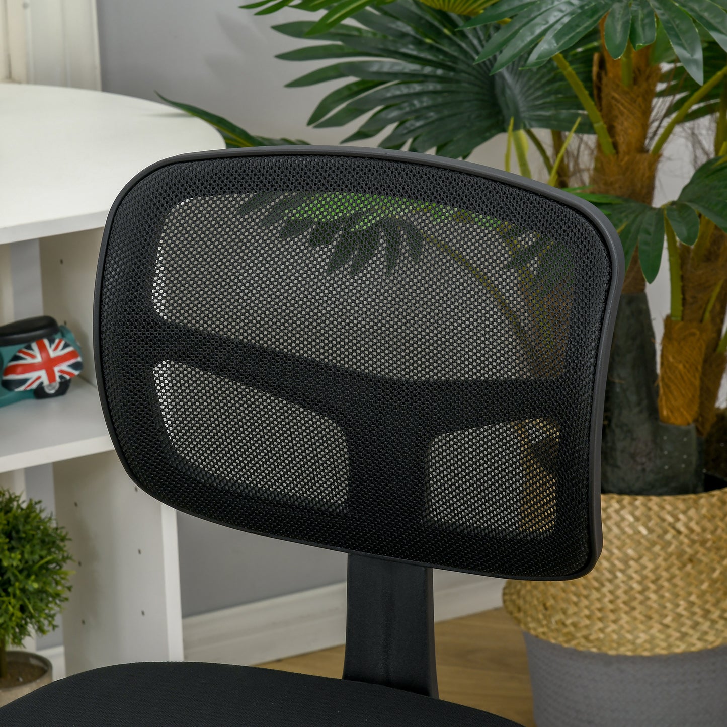 Krzesło biurowe Vinsetto Small Office Chair bez podłokietników, ergonomiczne obrotowe krzesło biurowe z siatki z zakrzywionym oparciem i kółkami, regulowana wysokość, do toaletki domowej, komputera, gabinetu, sypialni, udźwig do 120 kg
