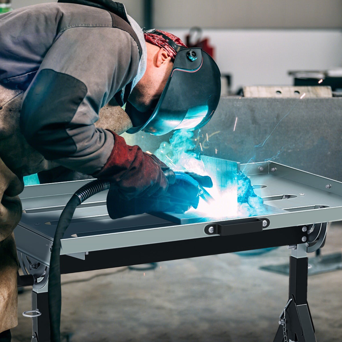 Folding Welding Table with 76 x 51 cm Tabletop and 2 Fixed Wheels-Black