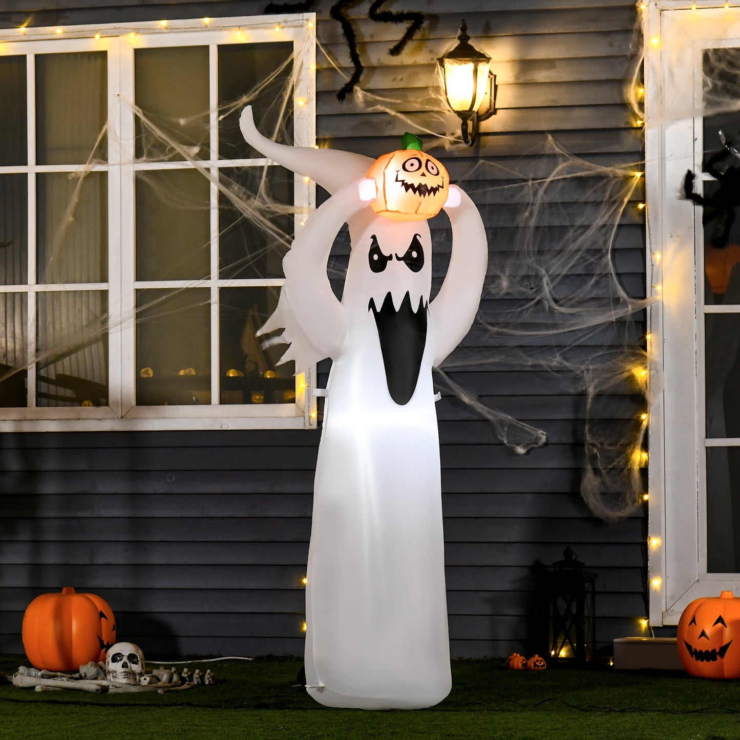 ديكور قابل للنفخ من HOMCOM بطول 6 أقدام و1.8 متر مع إضاءة LED لحفلات الهالوين على شكل شبح ويقطين في الهواء الطلق في الفناء